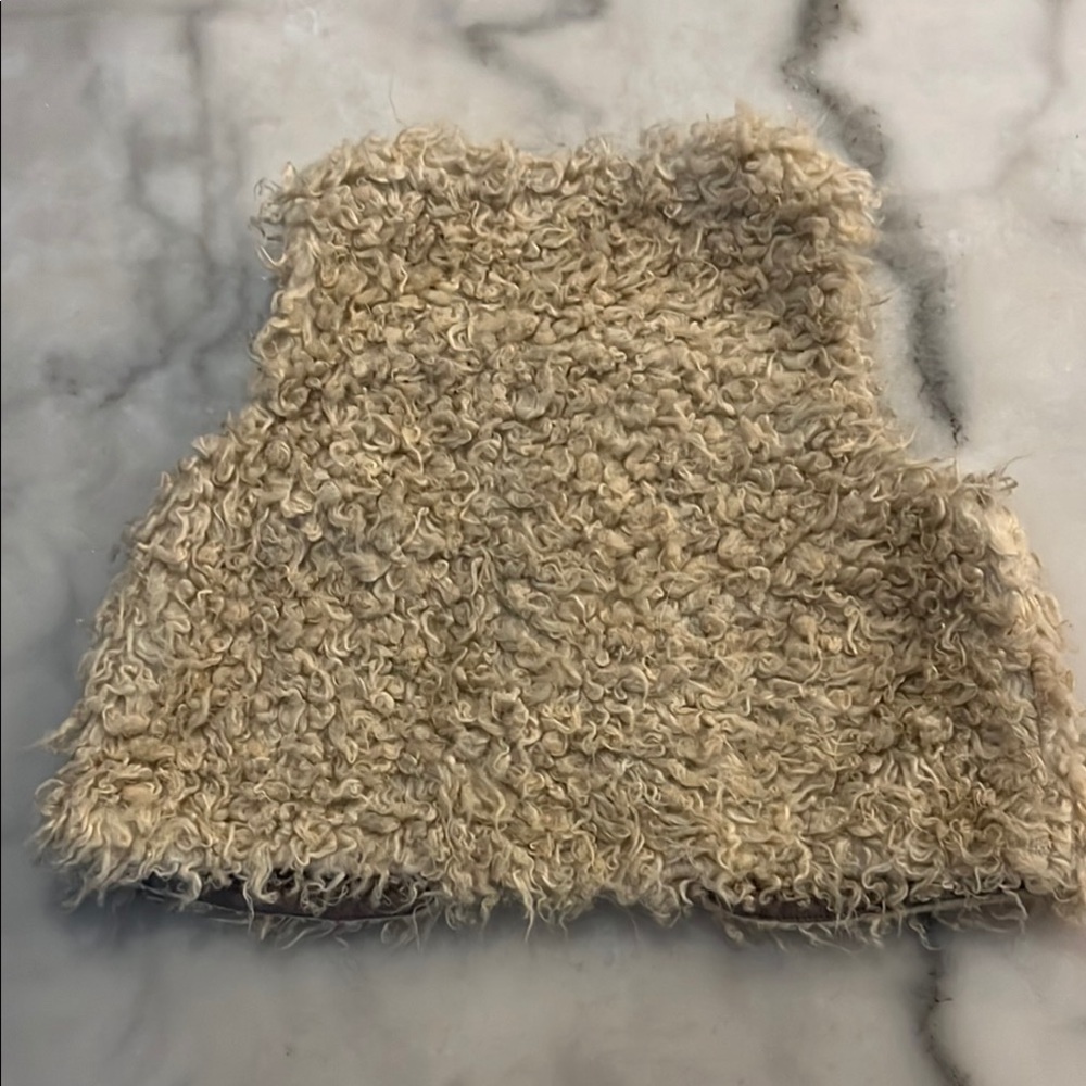 GAP Tan Faux Fur Vest - Picture 5 of 5